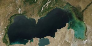 İran Hazar Denizi’nin adını değiştiriyor
