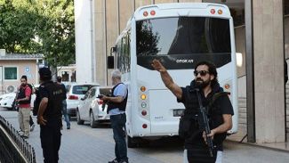 Avukatlar savunmalarını almıyor