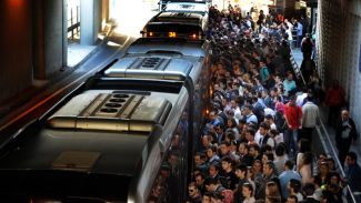 Ücretsiz toplu ulaşımın süresi uzatıldı