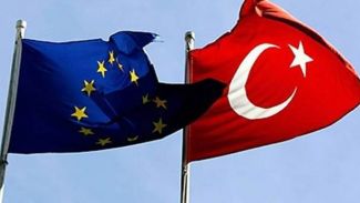 AB, Türkiye'deki sığınmacılar için fonu harekete geçirdi