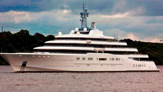 Yabancı bayraklı yatlara klavuz kaptan zorunluluğu