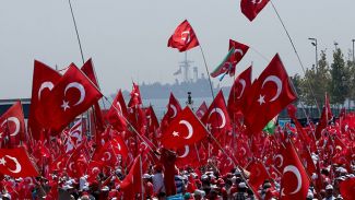 Yenikapı açıklarında savaş gemileri