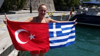 Türkiye'den Yunanistan'a "Dost Kulaçlar"