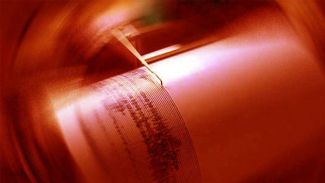 Ege beşik gibi sallanıyor