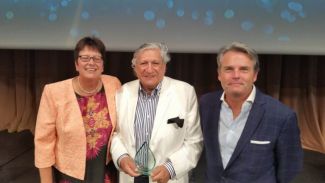 Erkunt Öner'e Yaşam Boyu Onur Ödülü