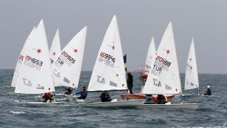 Çeşme’de yelken show başladı