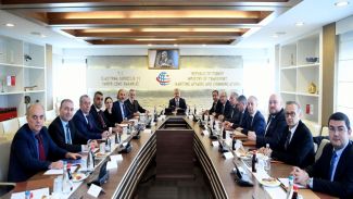 KOSDER "UDH Bakanı Ahmet Arslan"ı ziyaret etti