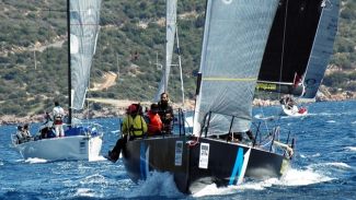 CFM-BAYK Kış Trofesi'nde zorlu mücadele başladı