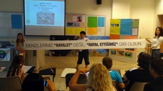 Çocuklar 'Mavi Denizler' için hayal ettiklerini Sabancı Üniversitesi’nde anlattı