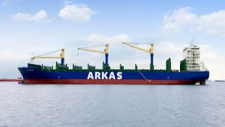 Arkas filosu 51 konteyner gemisine ulaştı