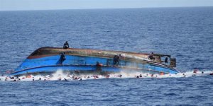 ‘Göçmen teknesi Sahil Güvenlik’le çarpıştı’ iddiası