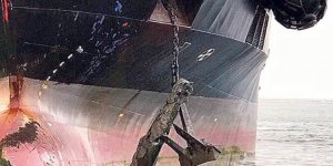 Petrol tankerine torpido takıldı!