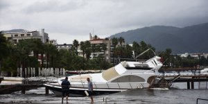 Marmaris'te 2 balıkçı teknesi ve motoryat battı