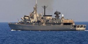 Yunan savaş gemisi HS Kanaris karaya oturdu