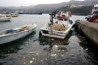Bandırma'da deniz kirliliğine büyük tepki