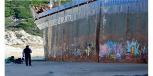 'Mercy God' grafiti duvarına dönüştü