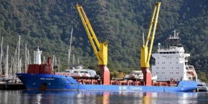 Lüks yatlar, Marmaris'ten kargo gemileriyle gönderiliyor
