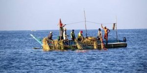 Pakistan 145 Hint balıkçıyı ülkelerine iade etti