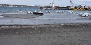 Tekirdağ'da deniz çekildi, tekneler karaya oturdu