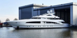 Heesen'den bem’beyaz’ bir süperyat