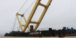 Yüzer Vinç ZAKHARIY Bandırma’ya demirledi