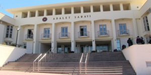 Göçmen kaçakçılığıyla suçlanan liman müdürüne beraat