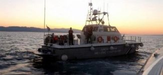 Yunan Sahil Güvenlik botunda kaçaklara dayak