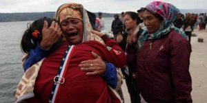 Yolcu teknesi alabora oldu: 128 kişi kayıp