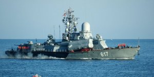 Amiral Grigoroviç fırkateyninden Karadeniz'de bir ilk