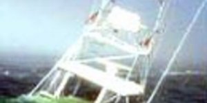 Türk bayraklı motoryat, Kappari kayalıklarına çarptı