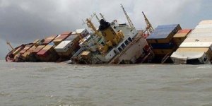 Kargo gemisi alabora oldu: 7 ölü