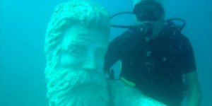 Su altındaki müzeye yeni heykeller "batırıldı"