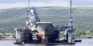 Dünyanın en büyük gemi tamir havuzu battı