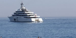 Rus milyarder Abramovich yatını satışa çıkardı