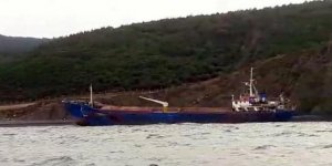 2 kuru yük gemisi karaya oturdu!