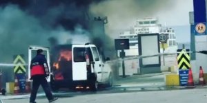 Feribot gişesinde korkutan yangın