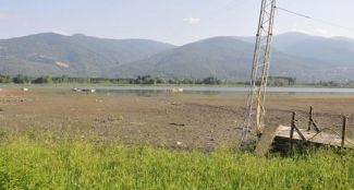 Sapanca Gölü'nde su 75 metre çekildi