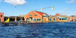 Almanya'nın kuzeyinde deniz taştı