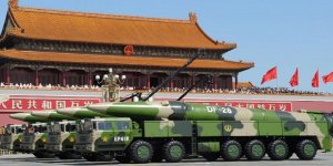 Çin 'gemi katili balistik füzelerini' alarma geçirdi