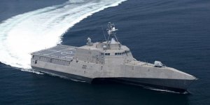 ABD'nin ‘görünmez' savaş gemisi suya indirildi!