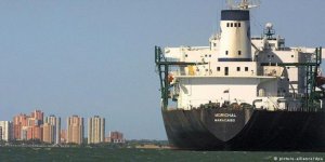 Venezuela limanları gemi çıkışına kapatıldı