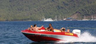 Deniz sevdalılarının yeni tutkusu 'Jetboat'