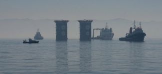 Körfez Köprüsü'nde kuleler yükseliyor