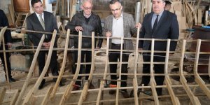 Vali Çeber, ahşap tekne imalatçılarını ziyaret etti