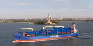 Arkas Line Cezayir servisini güçlendiriyor