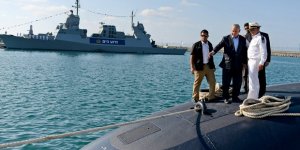 İsrail denizaltısı 7/24 İran'ı gözetliyor