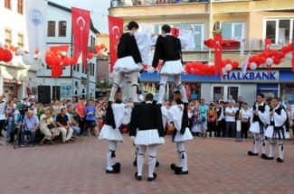 İnebolu'da deniz şenlikleri büyük ilgi gördü