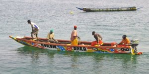 Senegal'in rengarenk balıkçı tekneleri