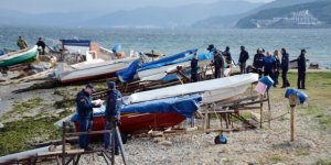 Mudanya’da sahipsiz tekneler toplandı