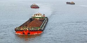 ABD'de iki gemi çarpıştı 3 denizci kayıp